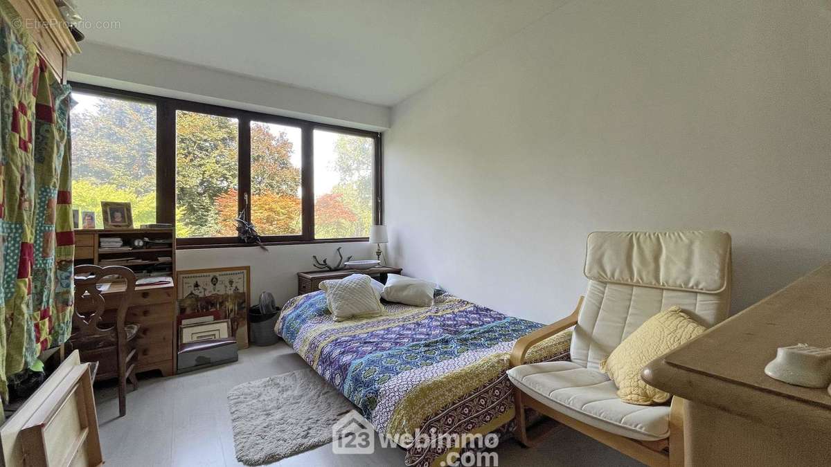 Appartement à CHENNEVIERES-SUR-MARNE