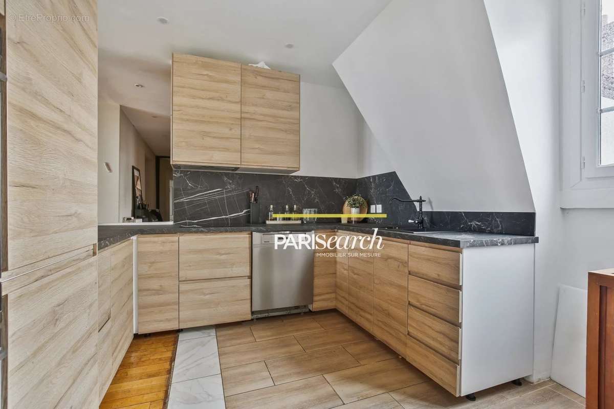 Appartement à NEUILLY-SUR-SEINE