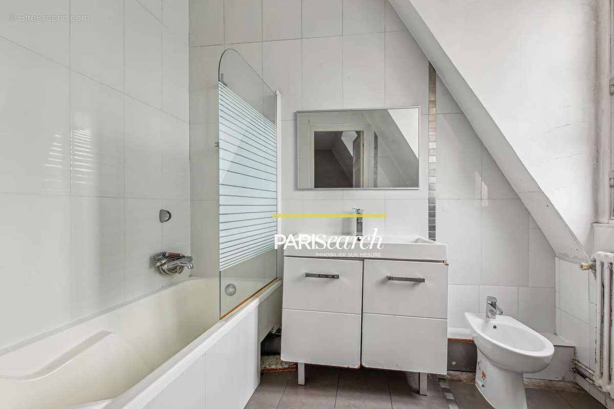 Appartement à NEUILLY-SUR-SEINE