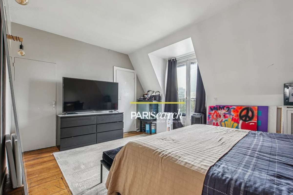 Appartement à NEUILLY-SUR-SEINE