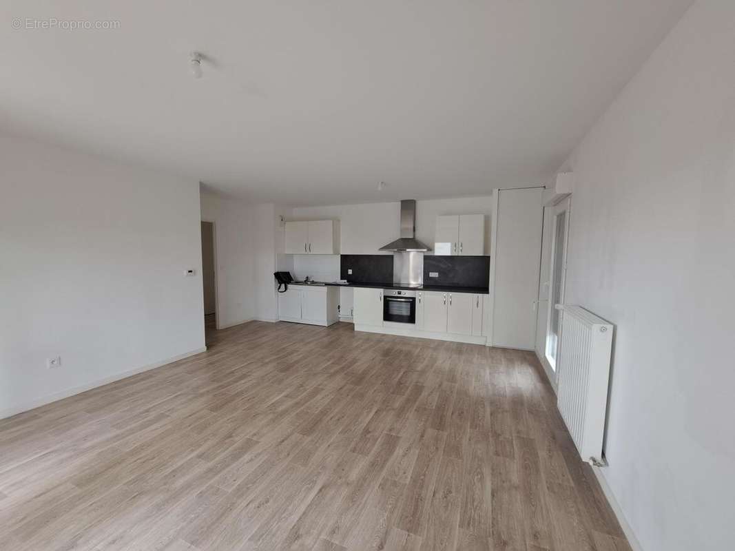 Appartement à BEZANNES