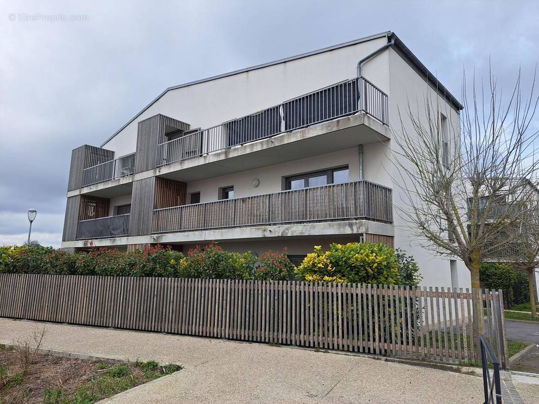 Appartement à BEZANNES