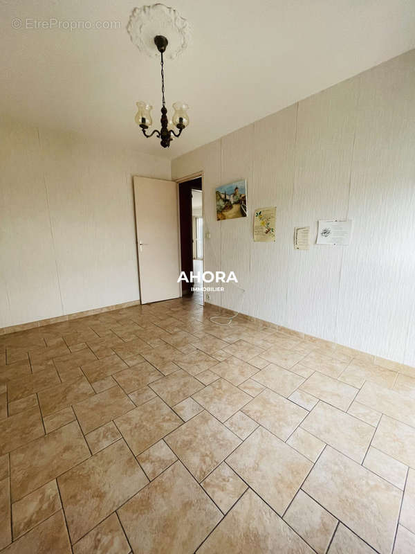 Appartement à MARSEILLE-9E