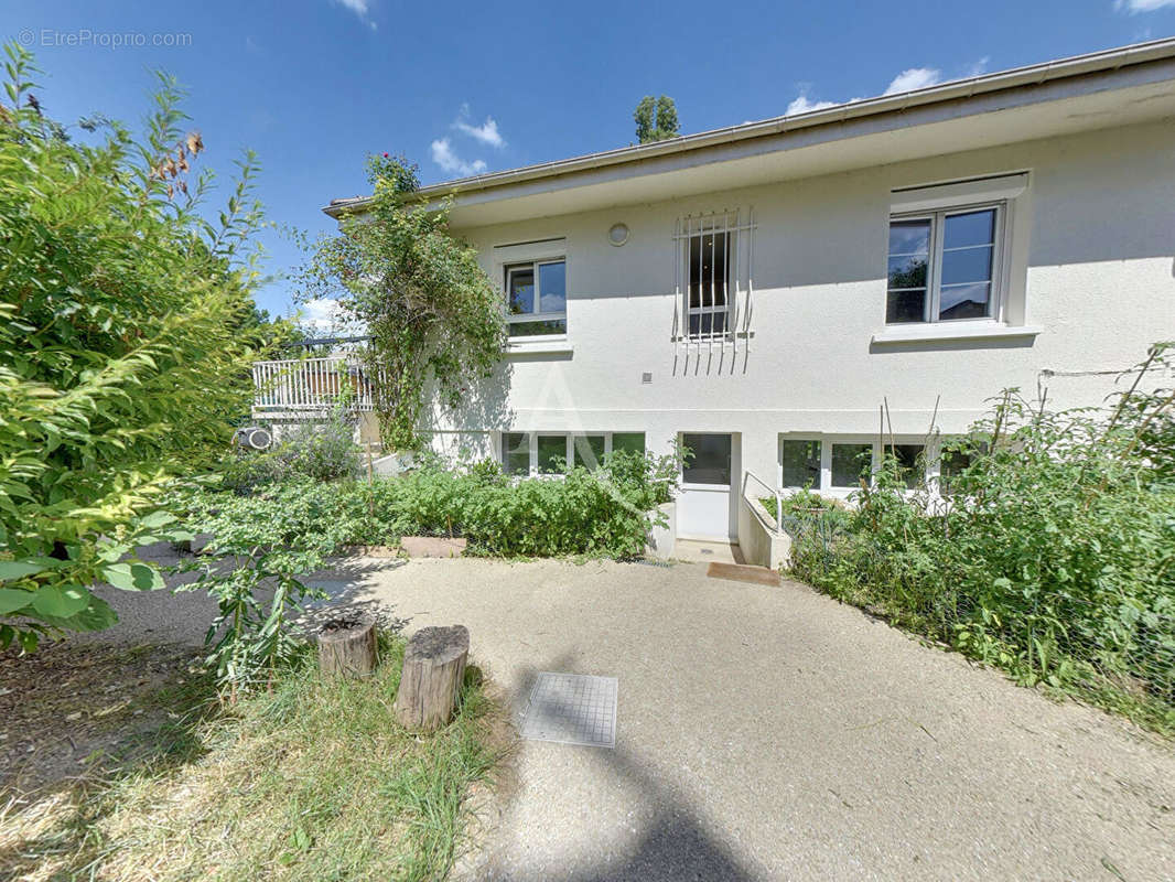 Maison à BRY-SUR-MARNE