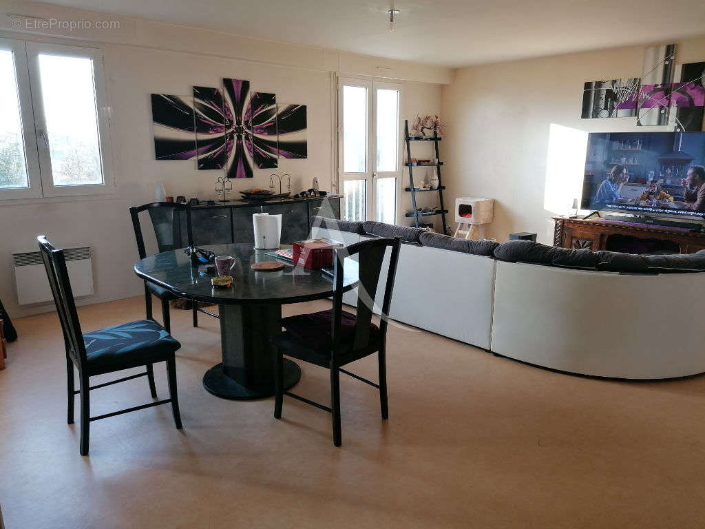 Appartement à CHAMPIGNE