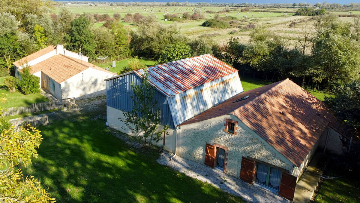 Maison à LE PERRIER