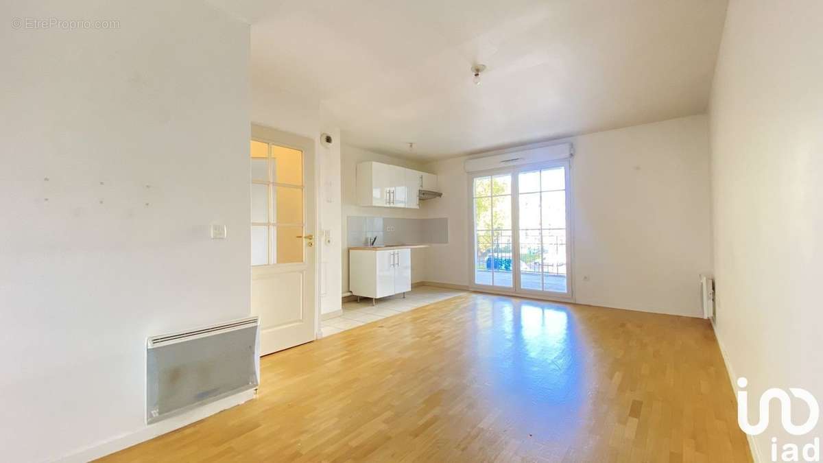 Photo 2 - Appartement à LE PLESSIS-ROBINSON