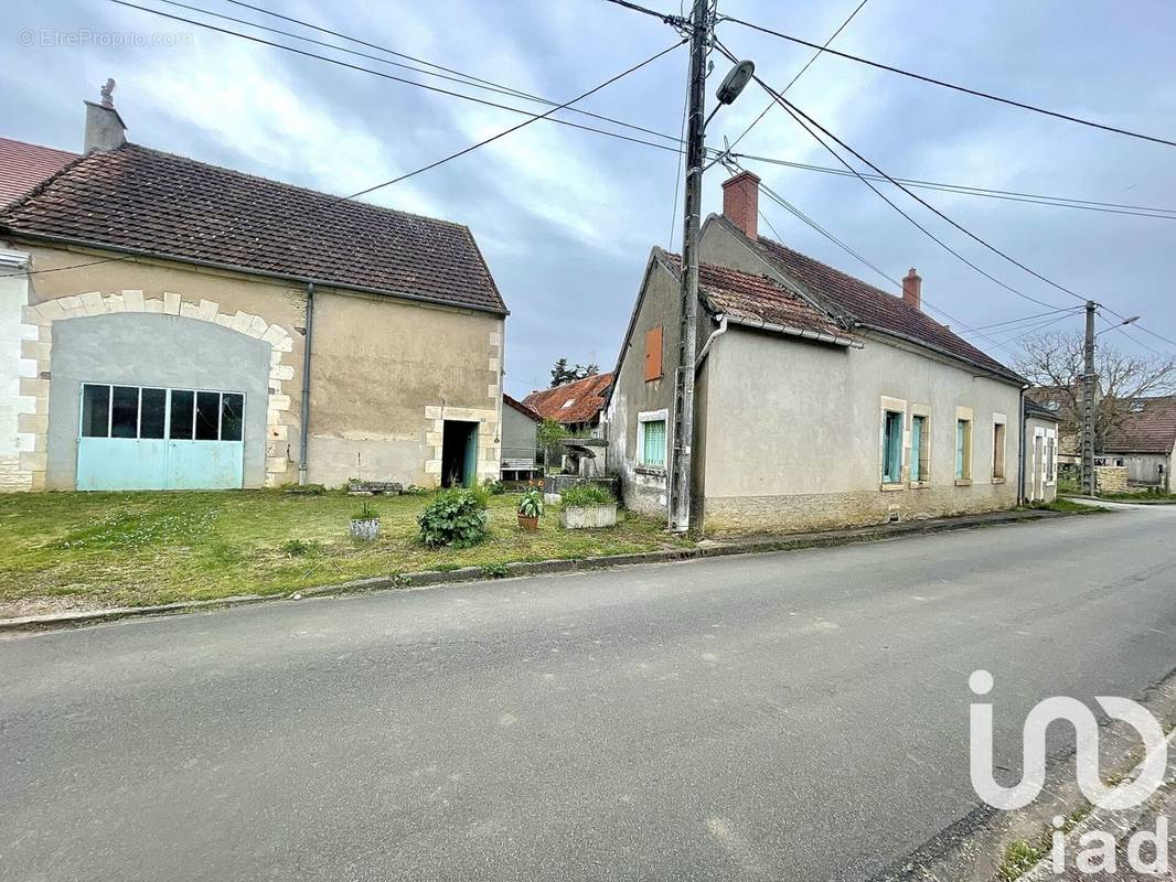 Photo 1 - Maison à VARENNES-LES-NARCY