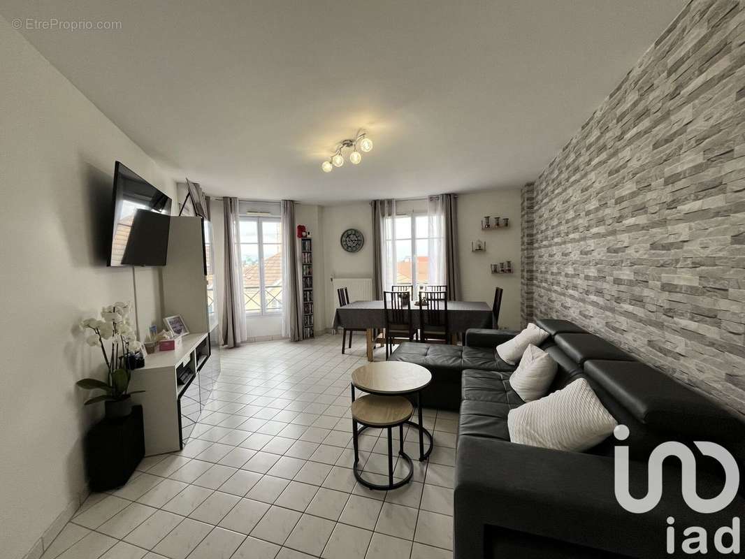 Photo 3 - Appartement à LE PLESSIS-BOUCHARD