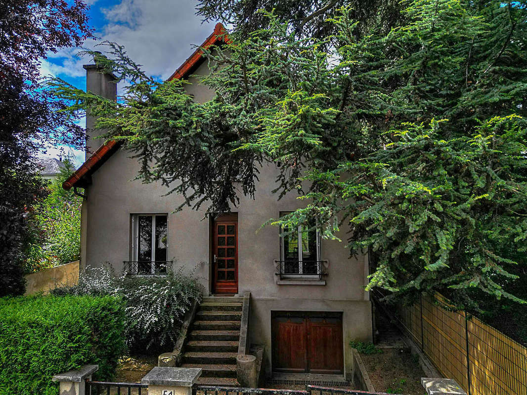 Maison à SAINT-CLOUD