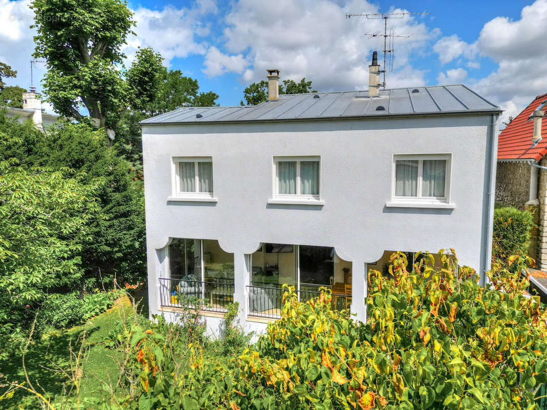 Maison à VAUCRESSON