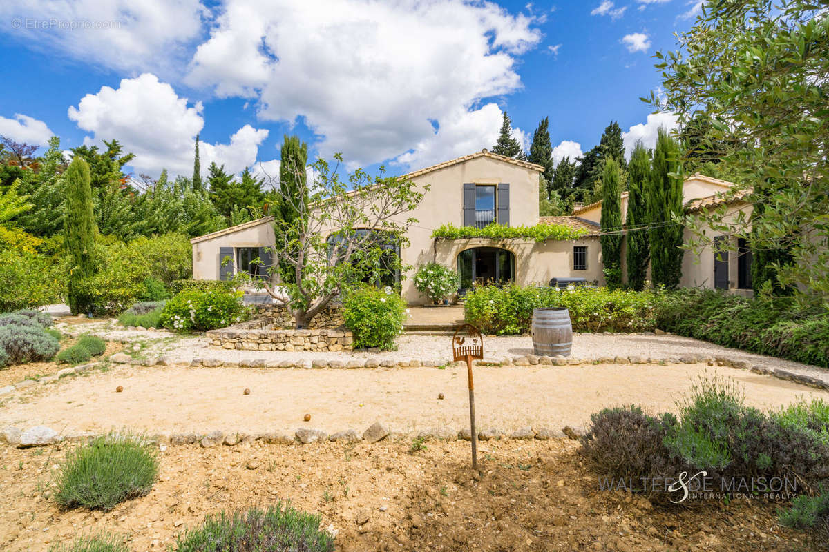 Maison à MAUSSANE-LES-ALPILLES