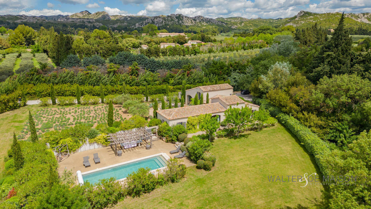 Maison à MAUSSANE-LES-ALPILLES