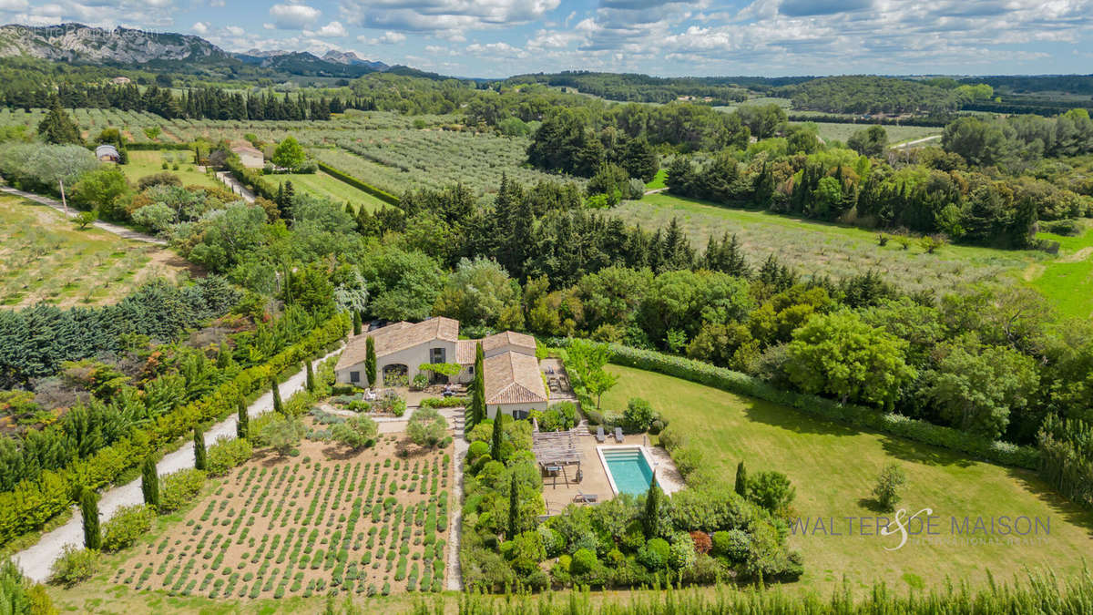 Maison à MAUSSANE-LES-ALPILLES