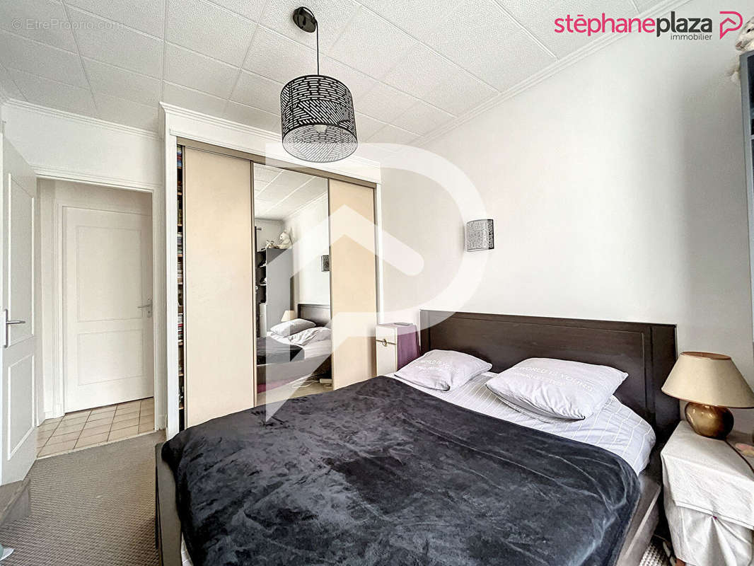 Appartement à SURESNES