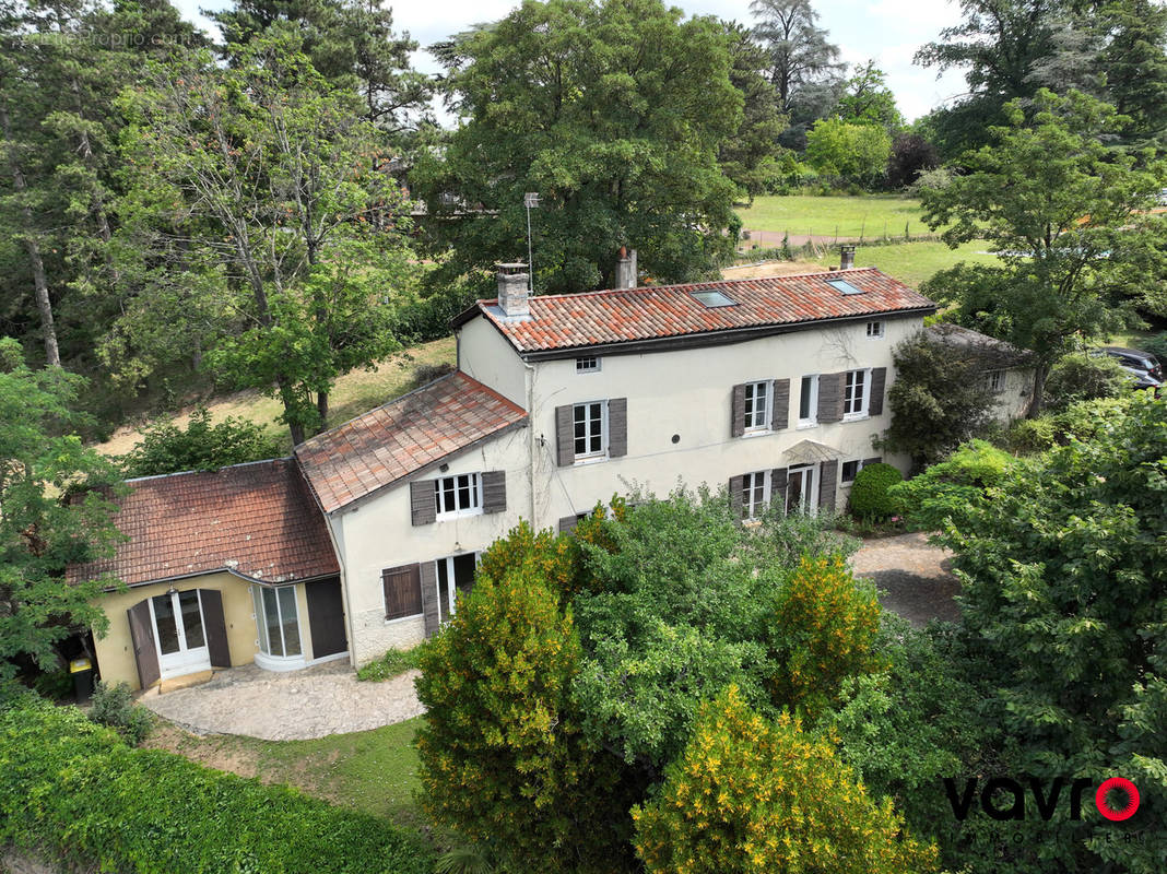 Maison à SAINT-CYR-AU-MONT-D&#039;OR