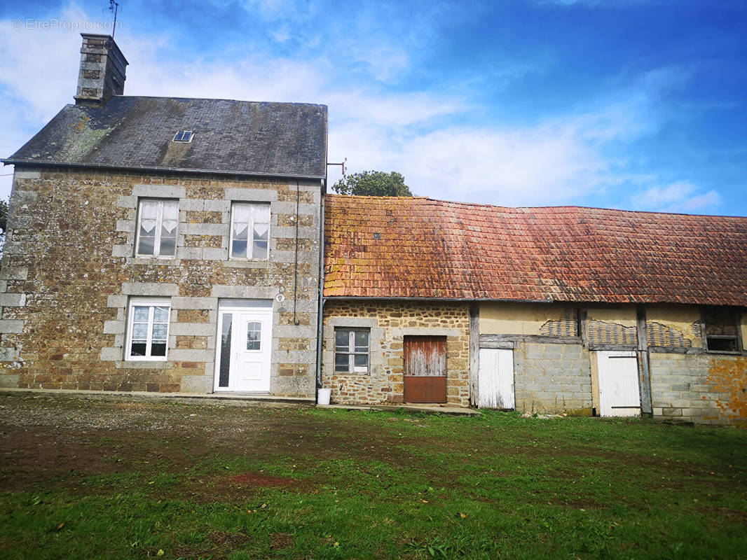 Maison à LA CHAPELLE-UREE