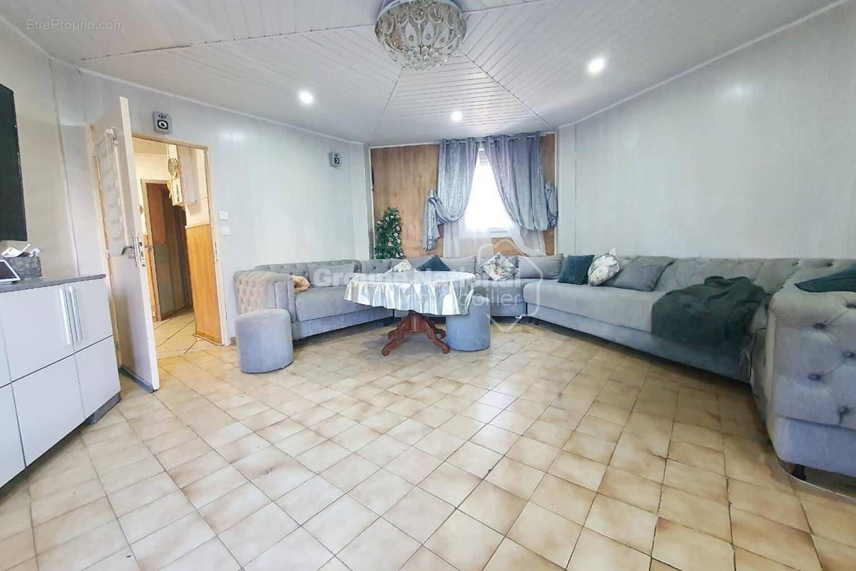 Appartement à MIRAMAS