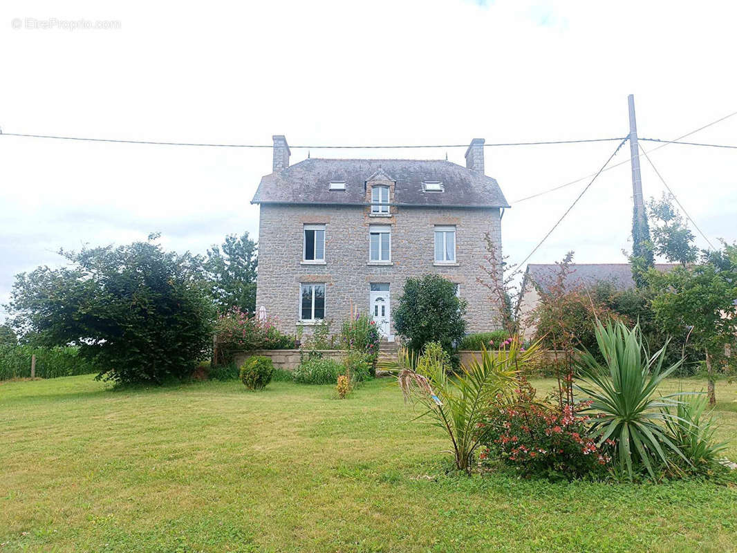 Maison à DINAN