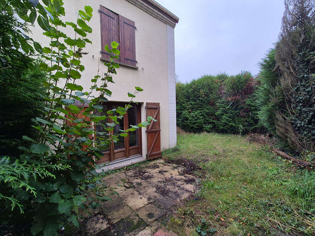 Appartement à LE PERRAY-EN-YVELINES