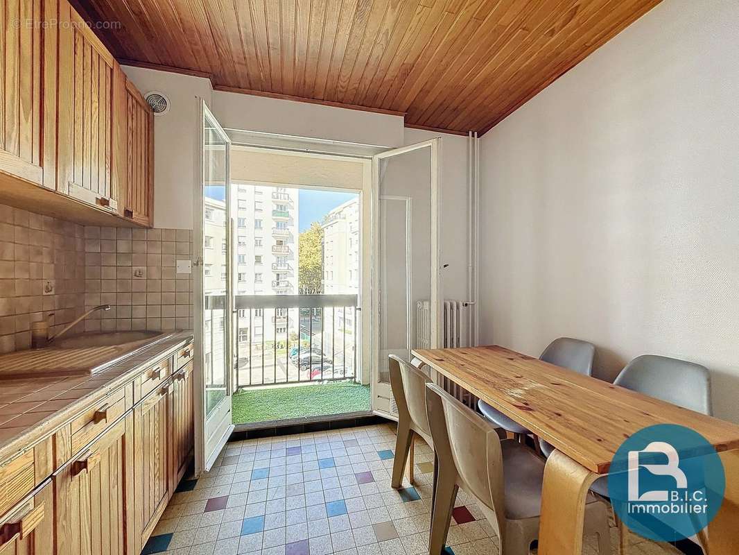 Appartement à LYON-3E