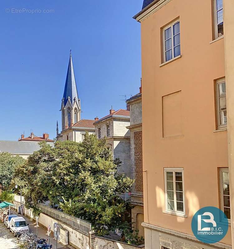 Appartement à LYON-5E