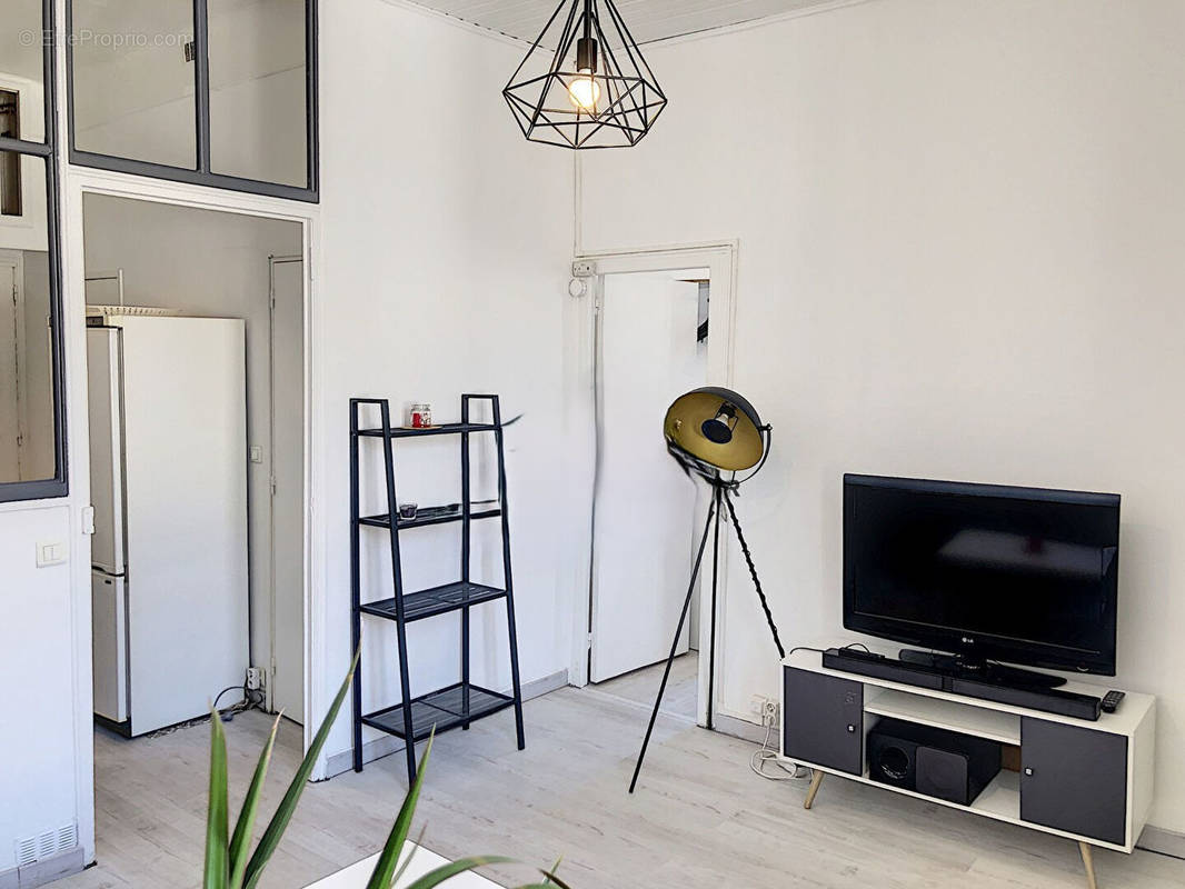 Appartement à MARSEILLE-6E