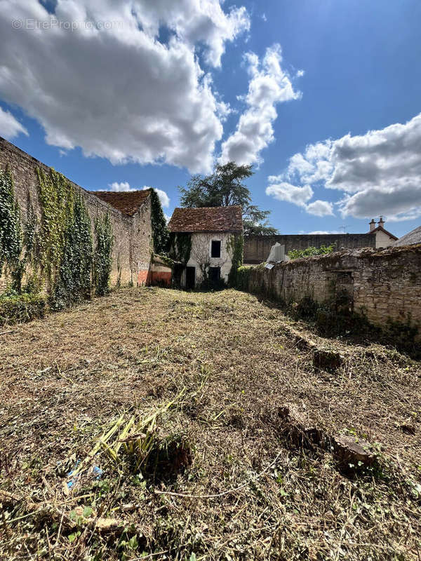 Maison à NERONDES