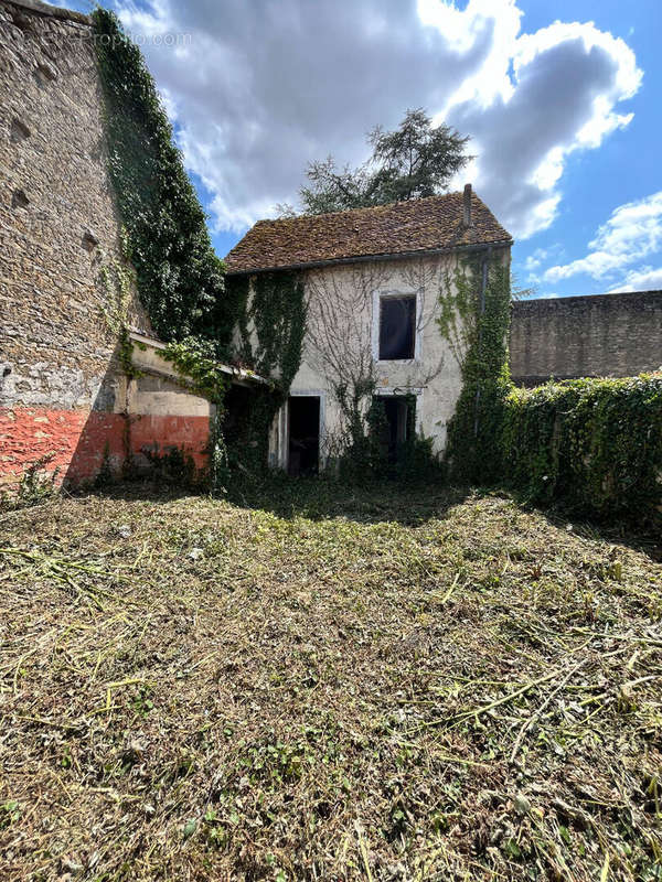 Maison à NERONDES