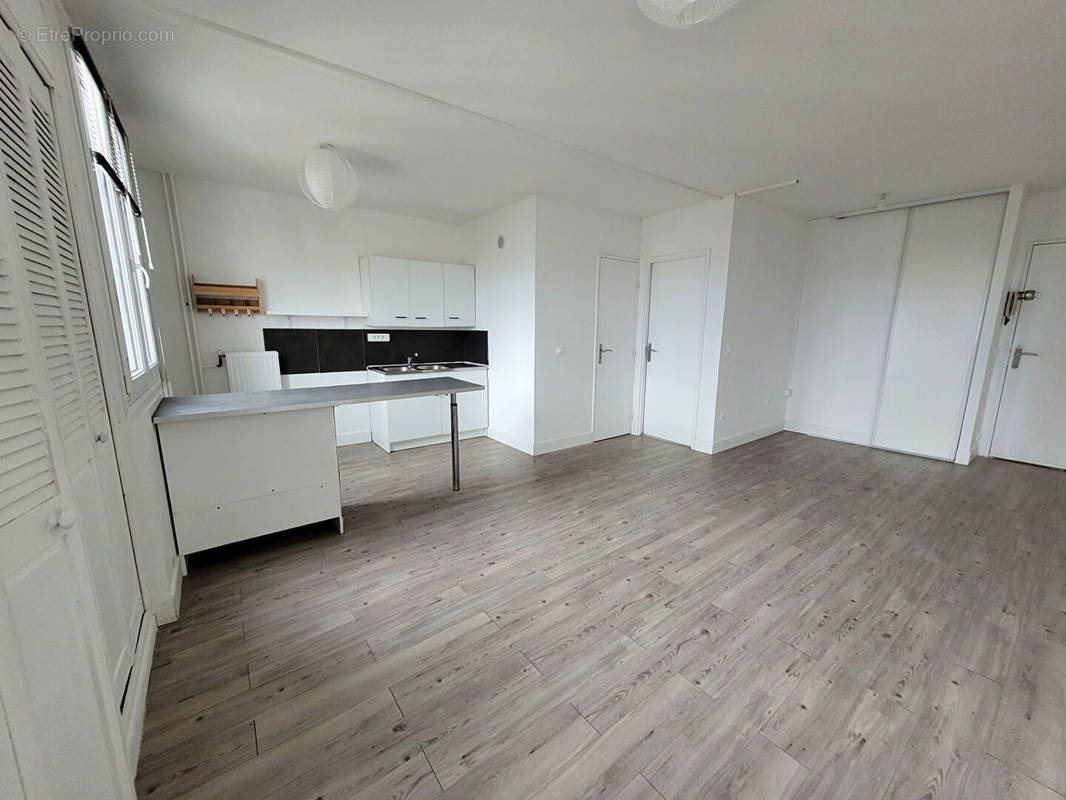 Appartement à MONS-EN-BAROEUL