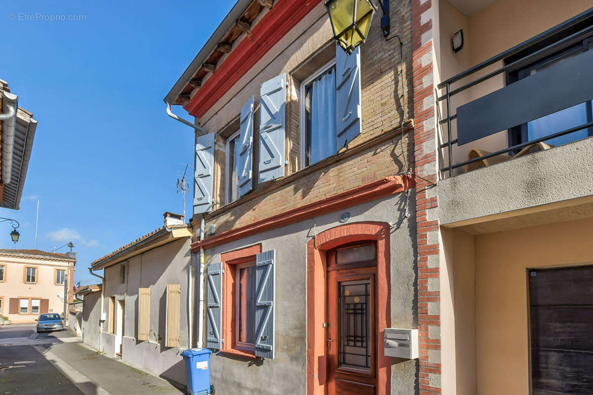 Maison à CASTELGINEST