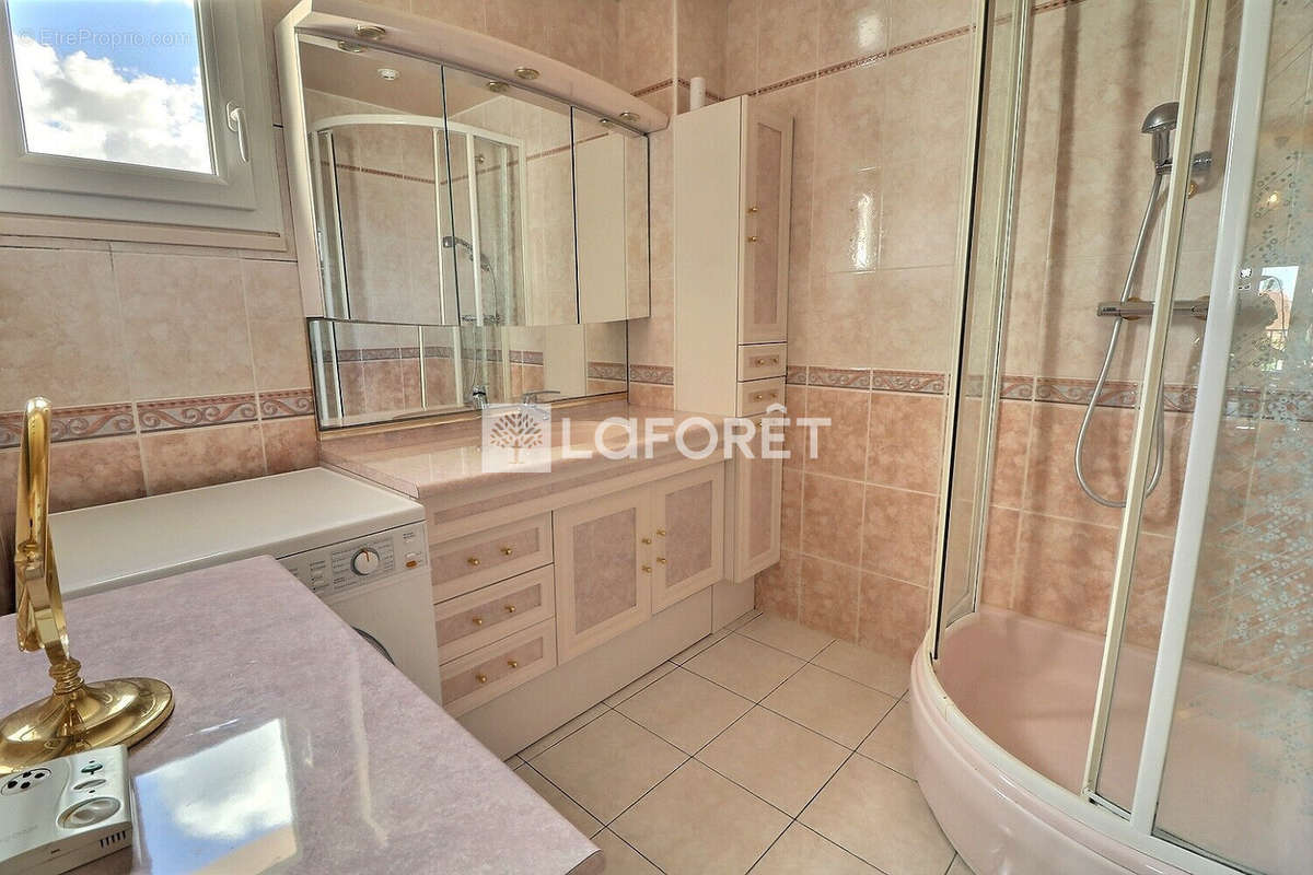 Appartement à RUEIL-MALMAISON