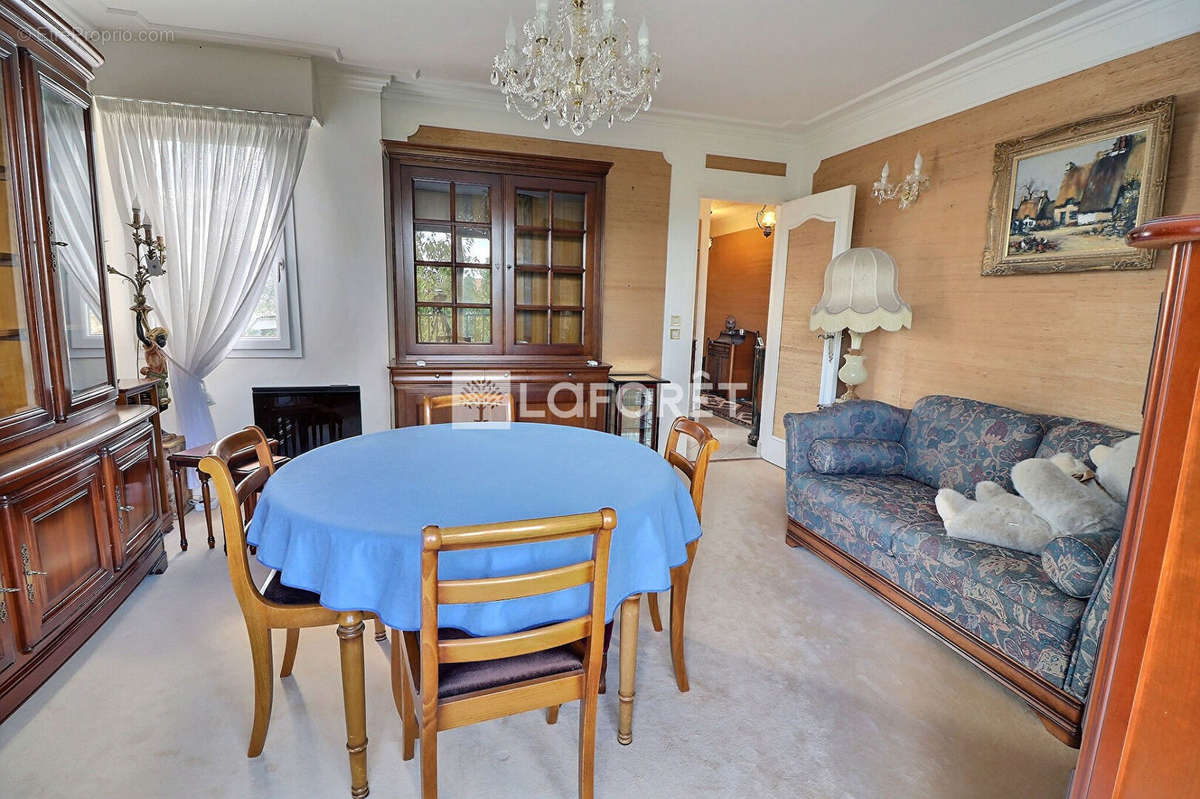 Appartement à RUEIL-MALMAISON