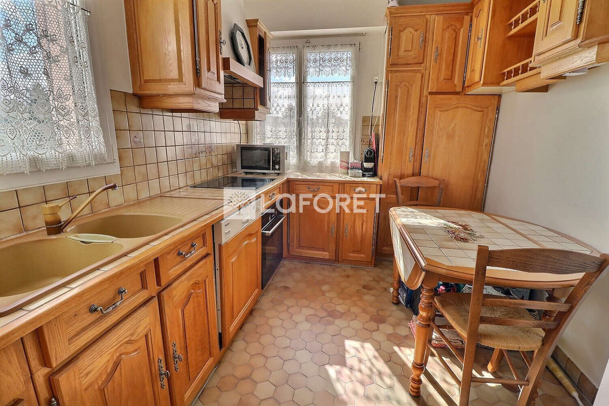 Appartement à RUEIL-MALMAISON