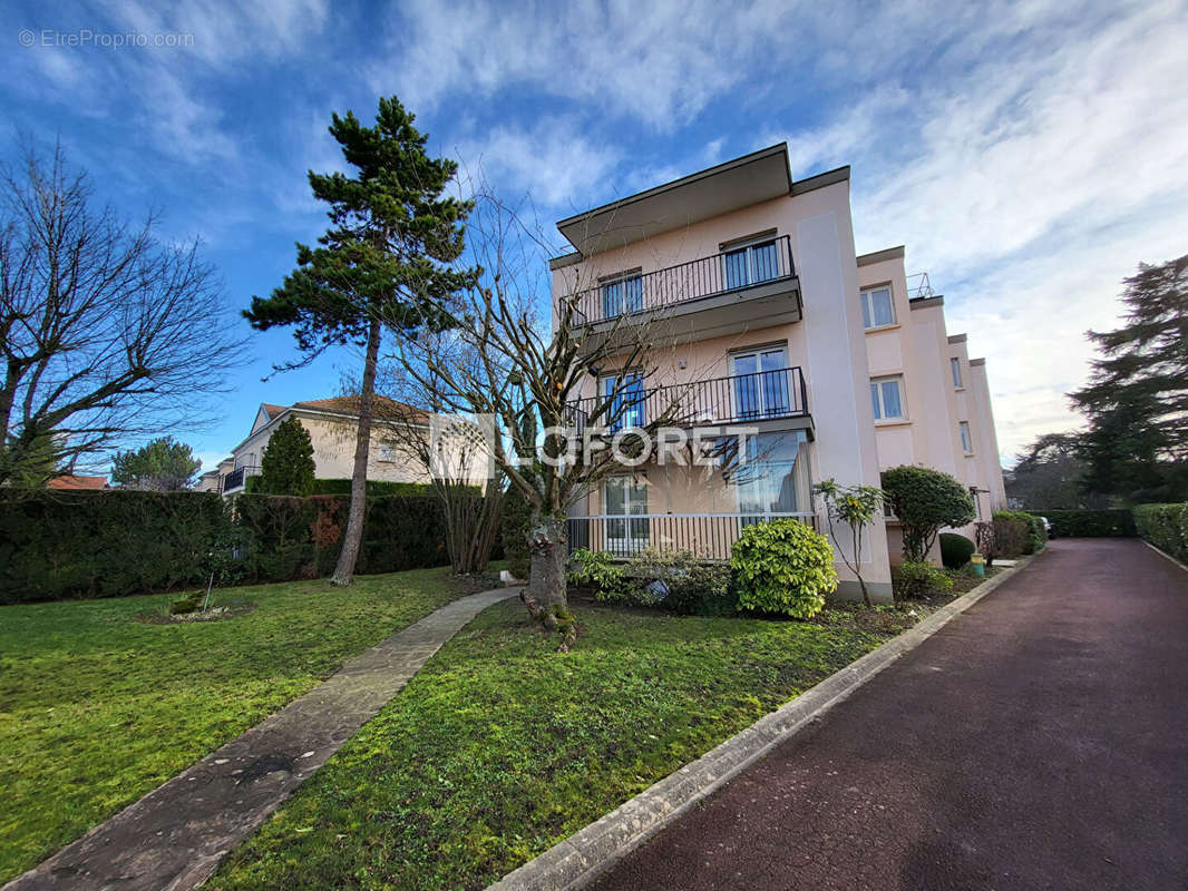 Appartement à RUEIL-MALMAISON