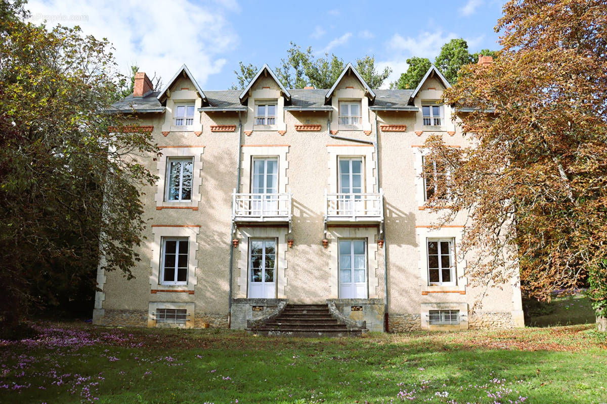 Maison à LATILLE