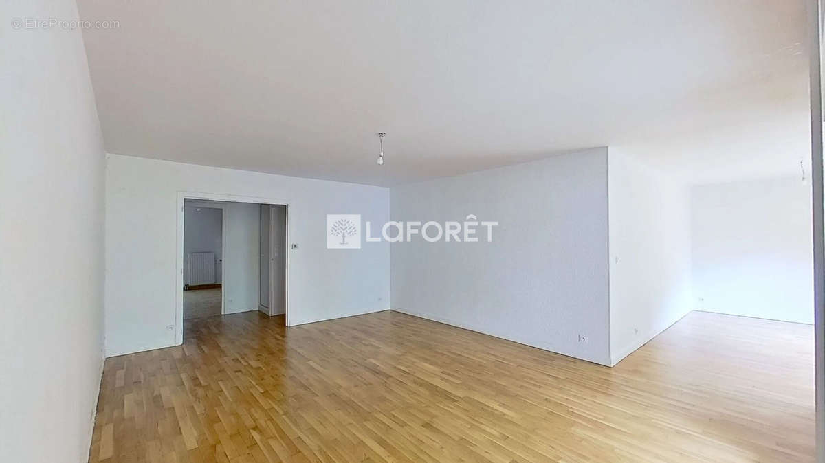 Appartement à LYON-8E