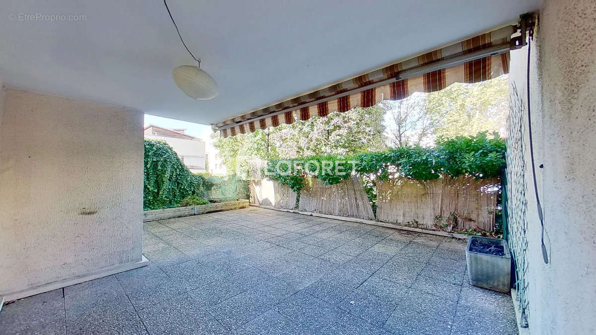 Appartement à LYON-8E