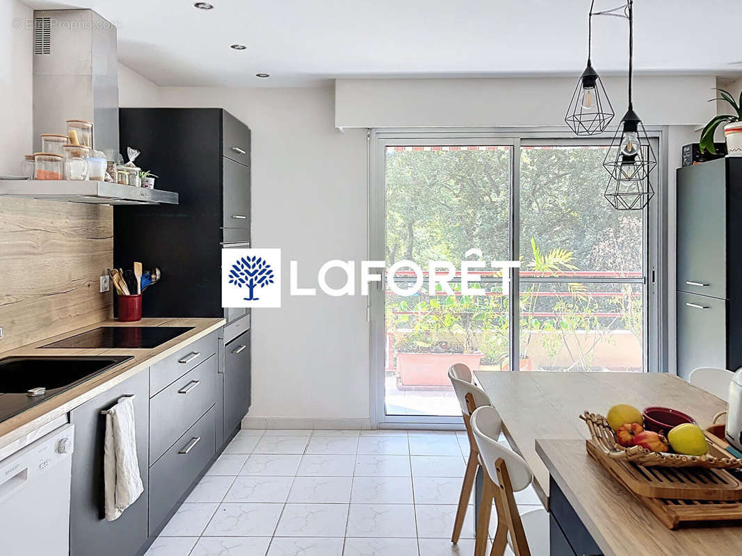 Appartement à VILLENEUVE-LOUBET