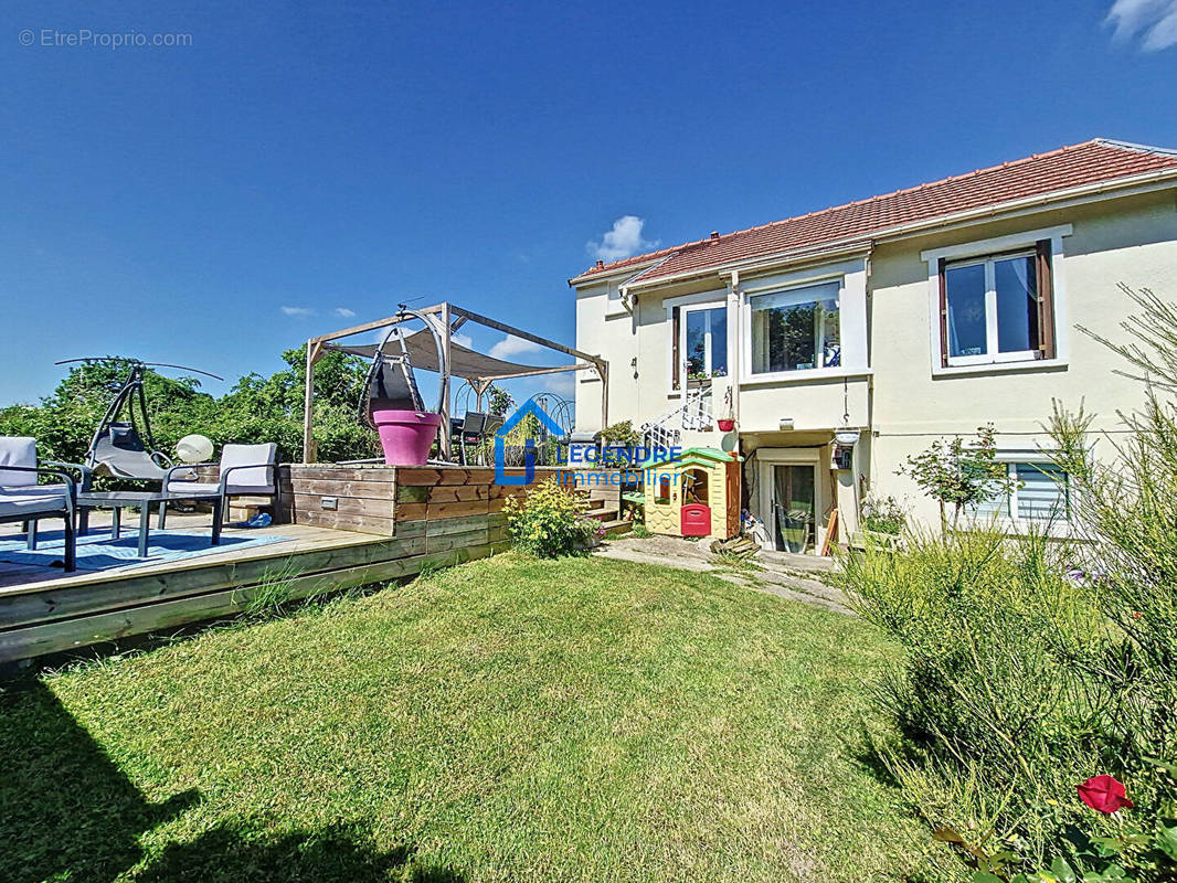 Maison à LA FRETTE-SUR-SEINE