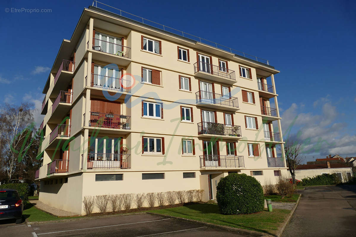 Appartement à BONNIERES-SUR-SEINE