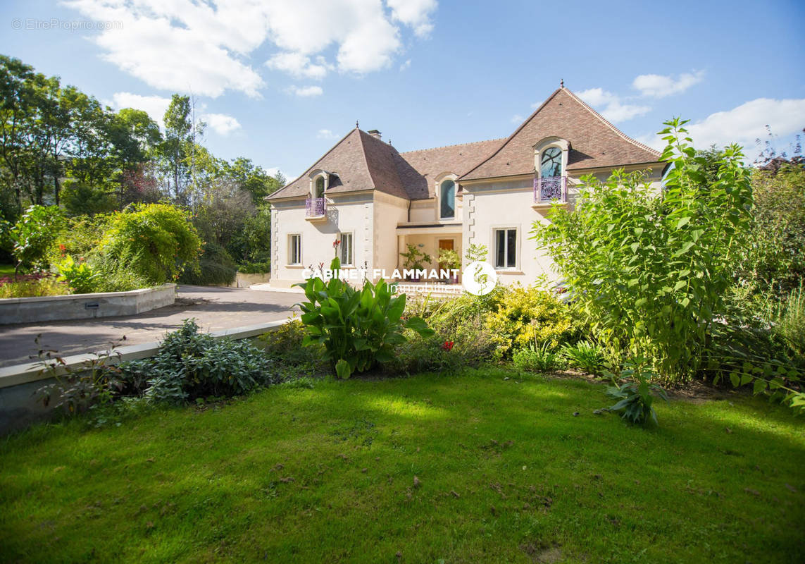 Maison à SEMUR-EN-AUXOIS