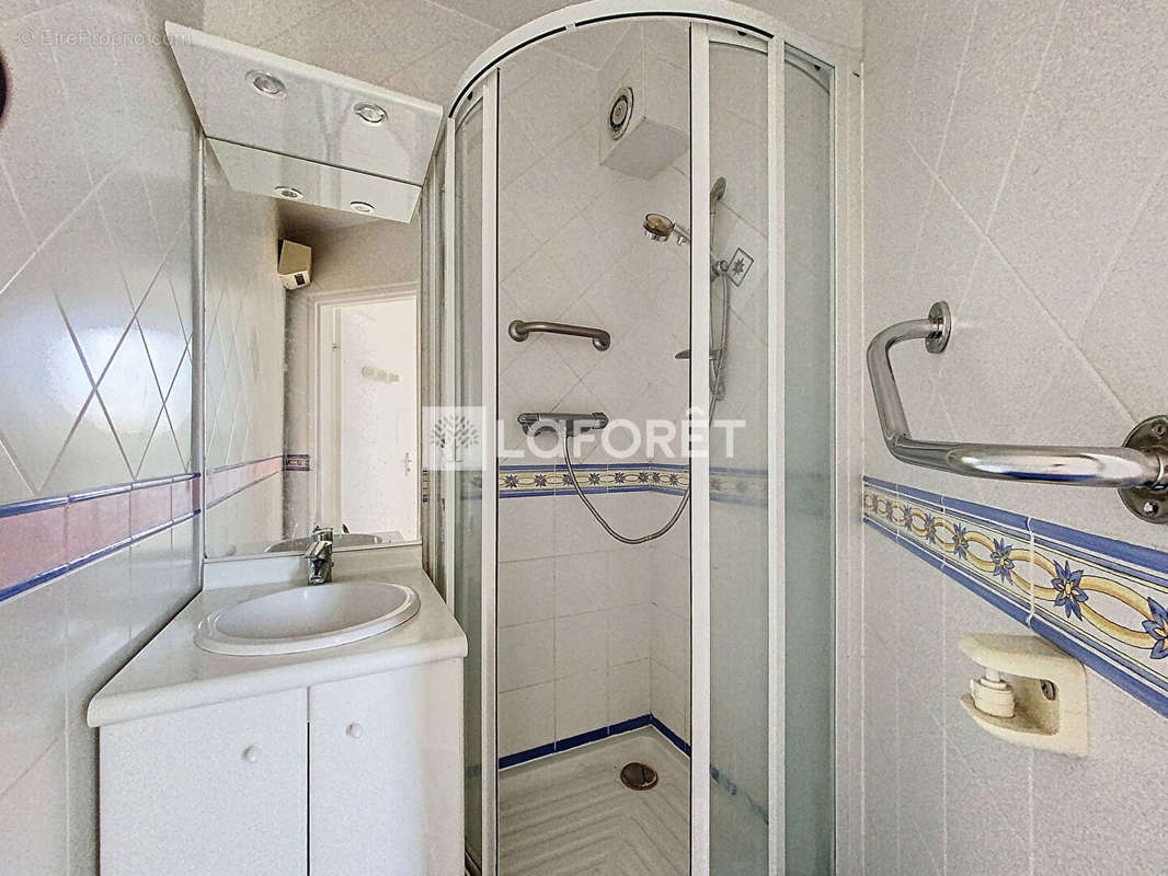 Appartement à VERNEUIL-SUR-SEINE