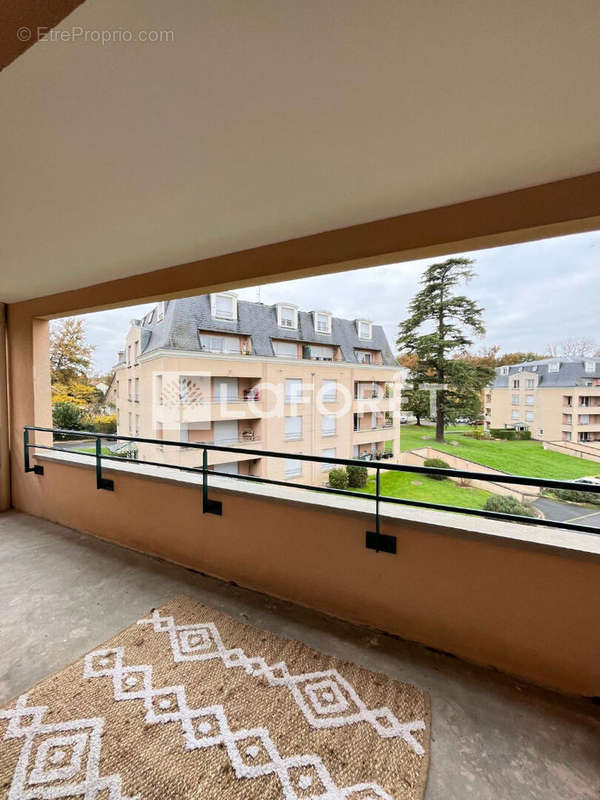 Appartement à DAMMARIE-LES-LYS