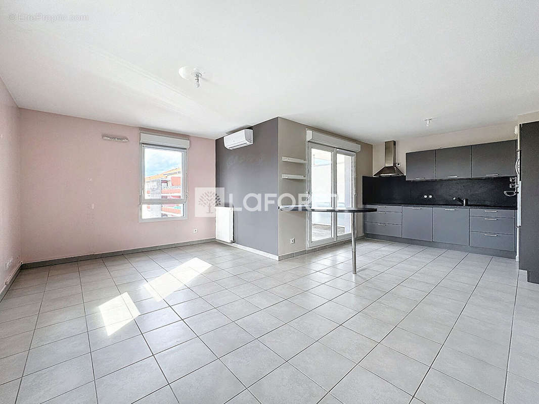 Appartement à JASSANS-RIOTTIER