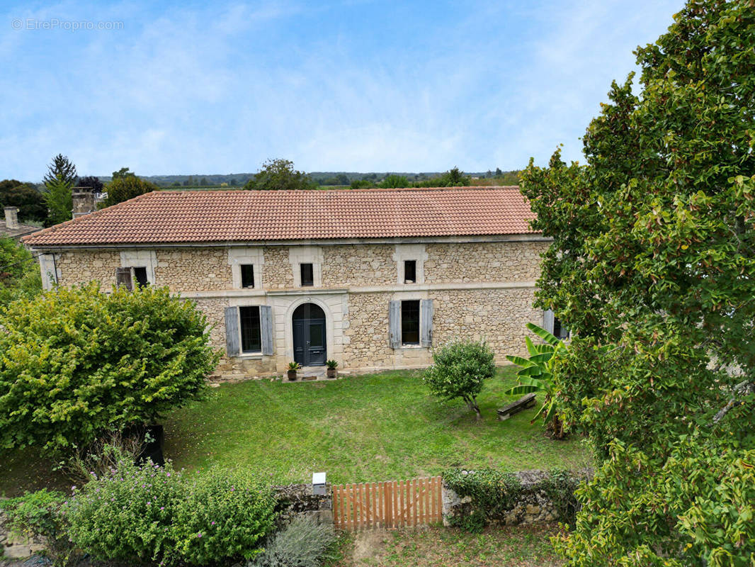 Maison à BRANNE