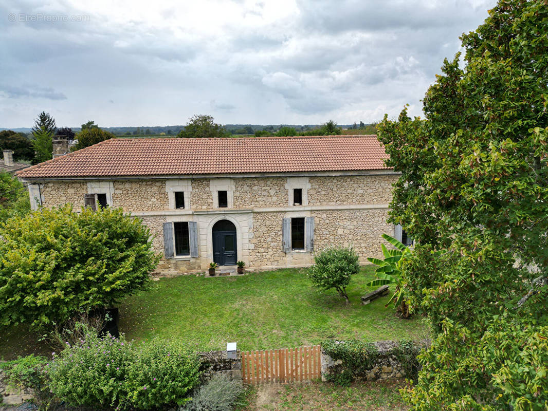 Maison à BRANNE