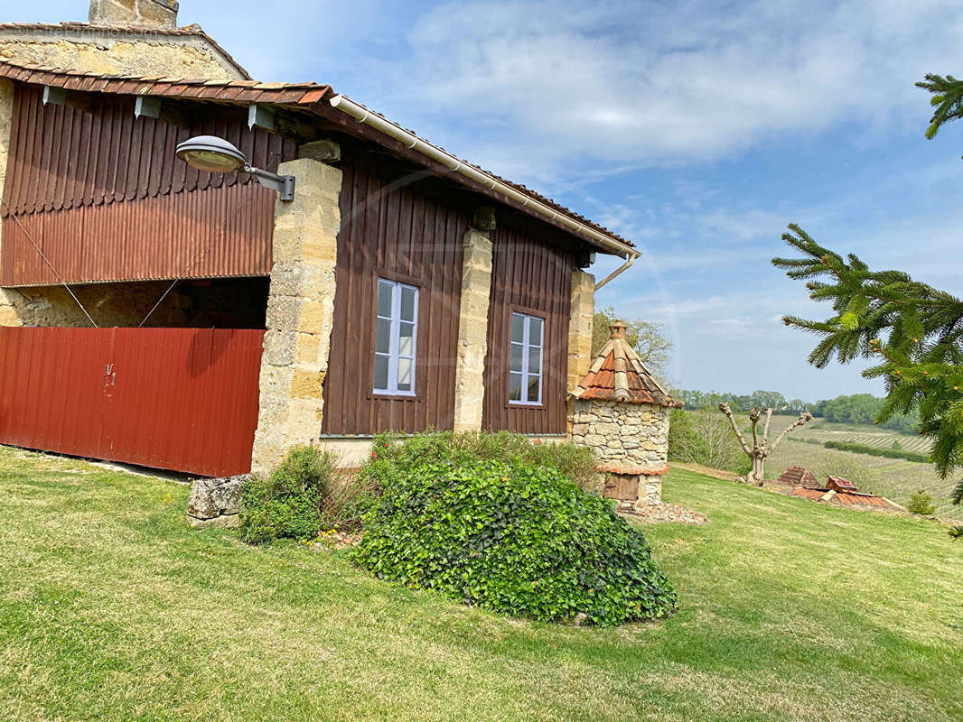 Maison à SAINT-EMILION