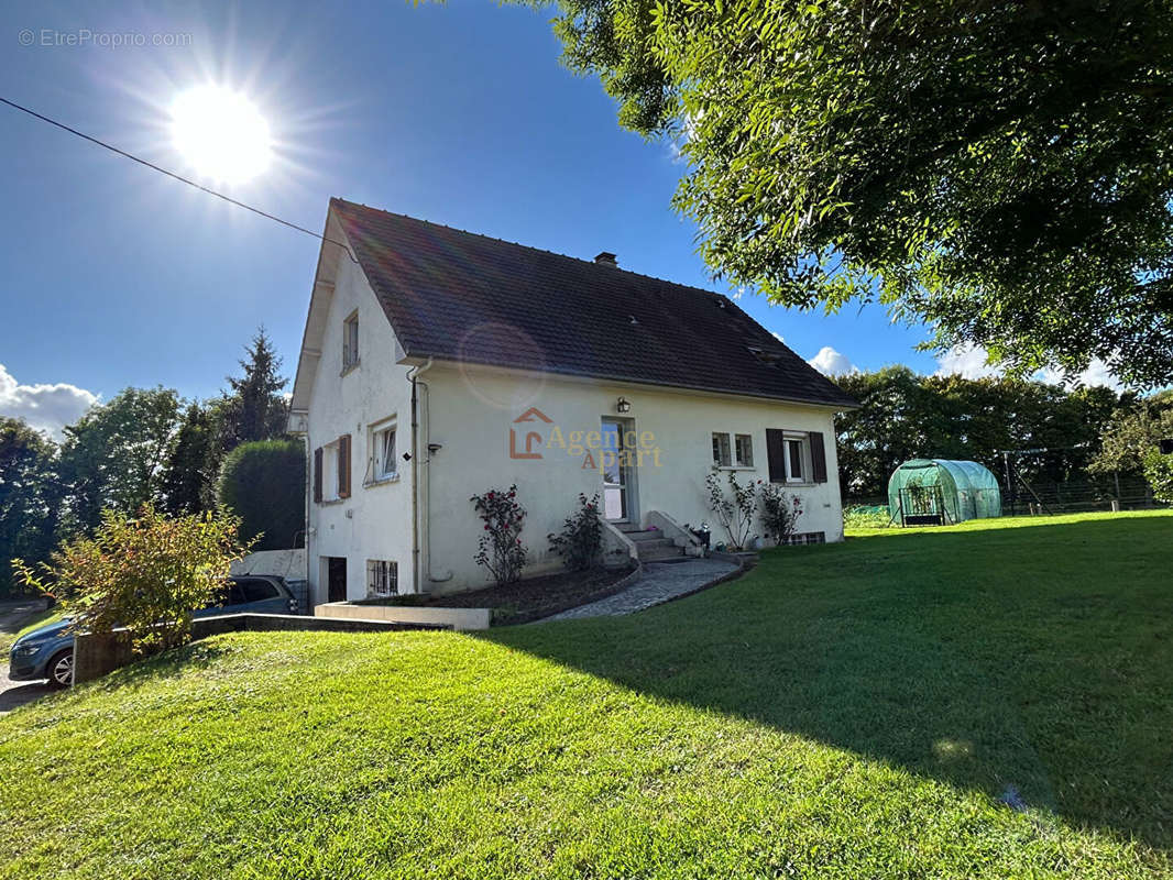 Maison à CAMBREMER