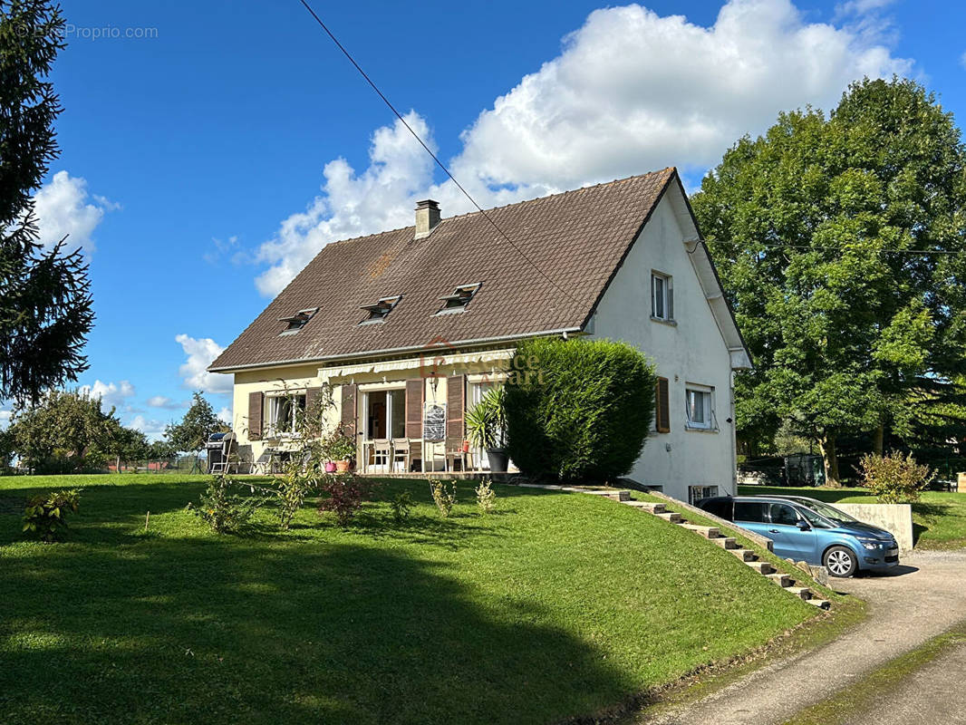 Maison à CAMBREMER